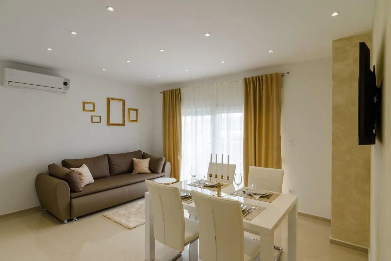 Villa Apartments Aa 1 Trogir