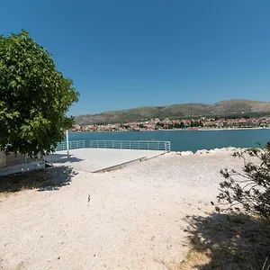 Duje Trogir